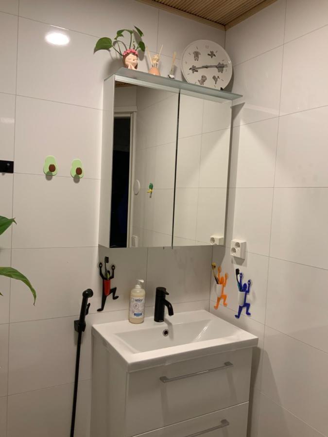 Private Room In The Shared Detached House. Vantaa Kültér fotó
